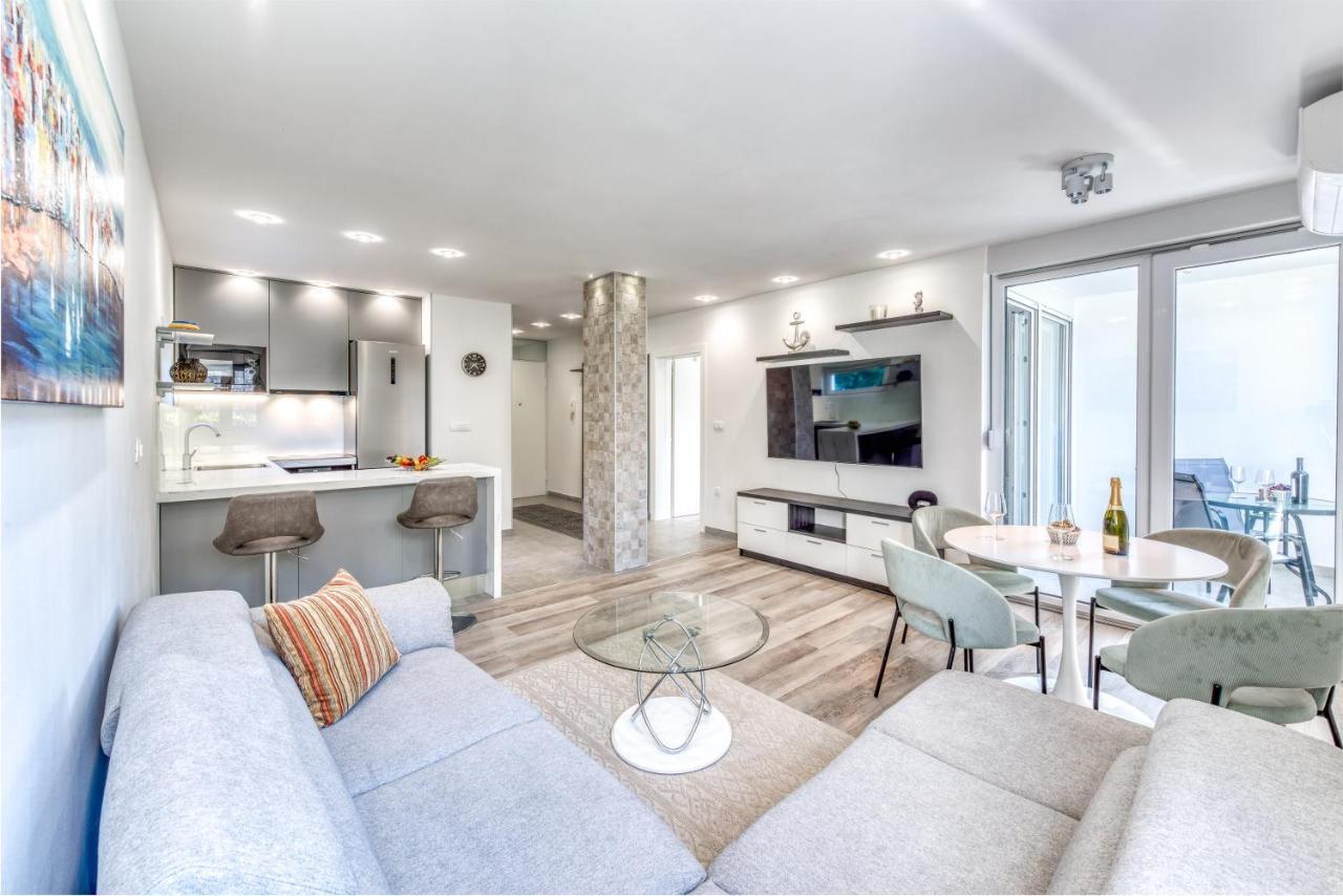Almaris Appartement *